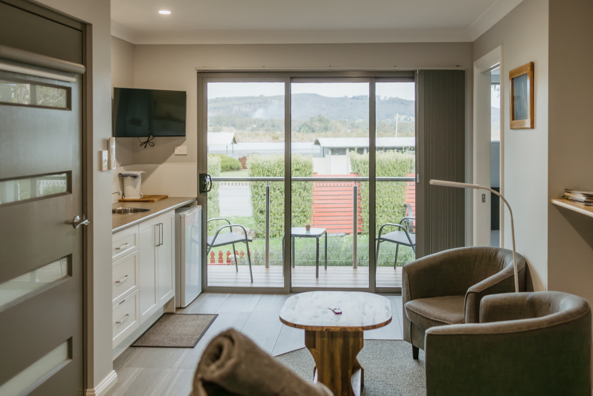 Huon River Sunrise Suite - Gallery Image 2