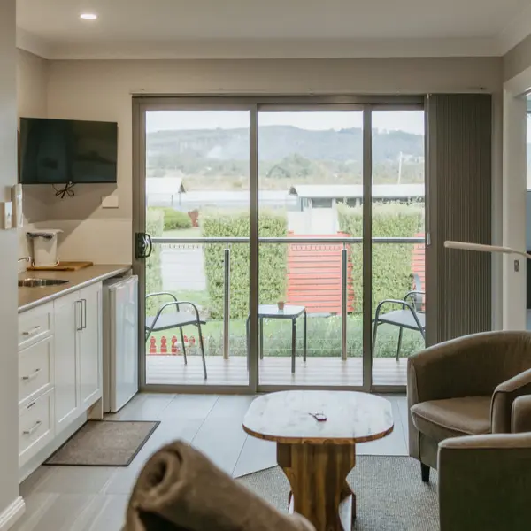 Huon River Sunrise Suite, gallery view 2