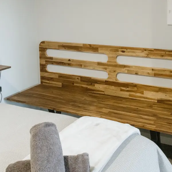 Huon River Sunrise Suite, gallery view 11