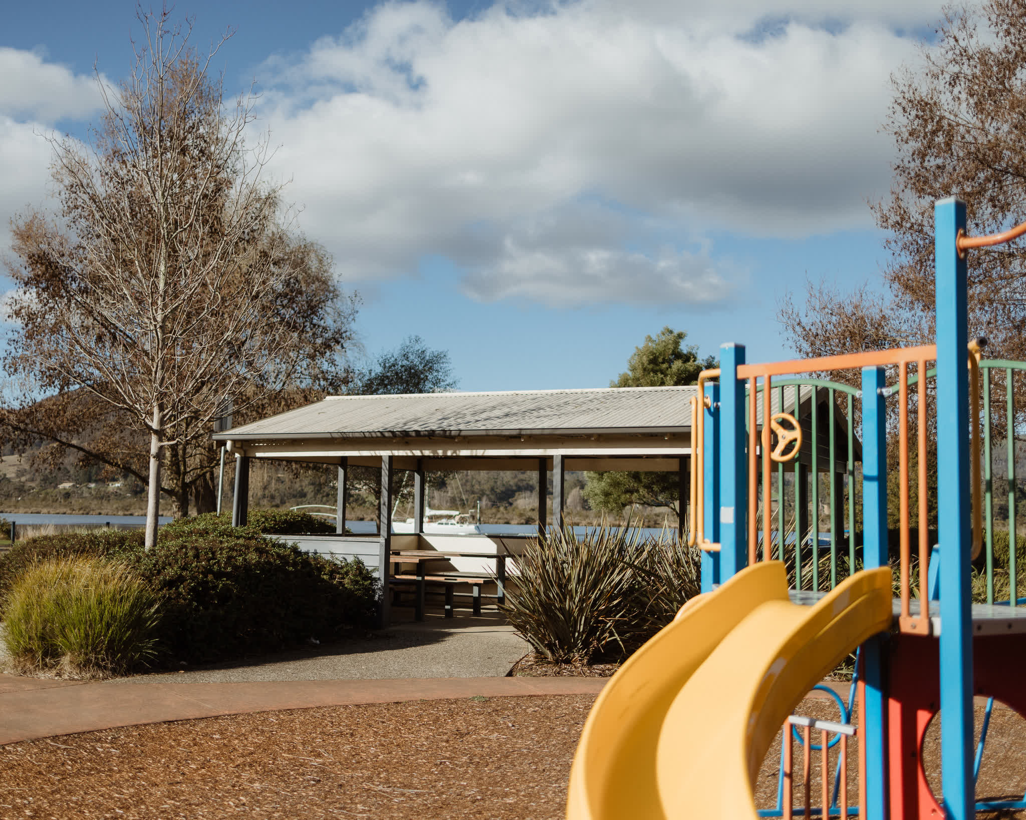 Huon River Sunrise Suite - Gallery Image 22