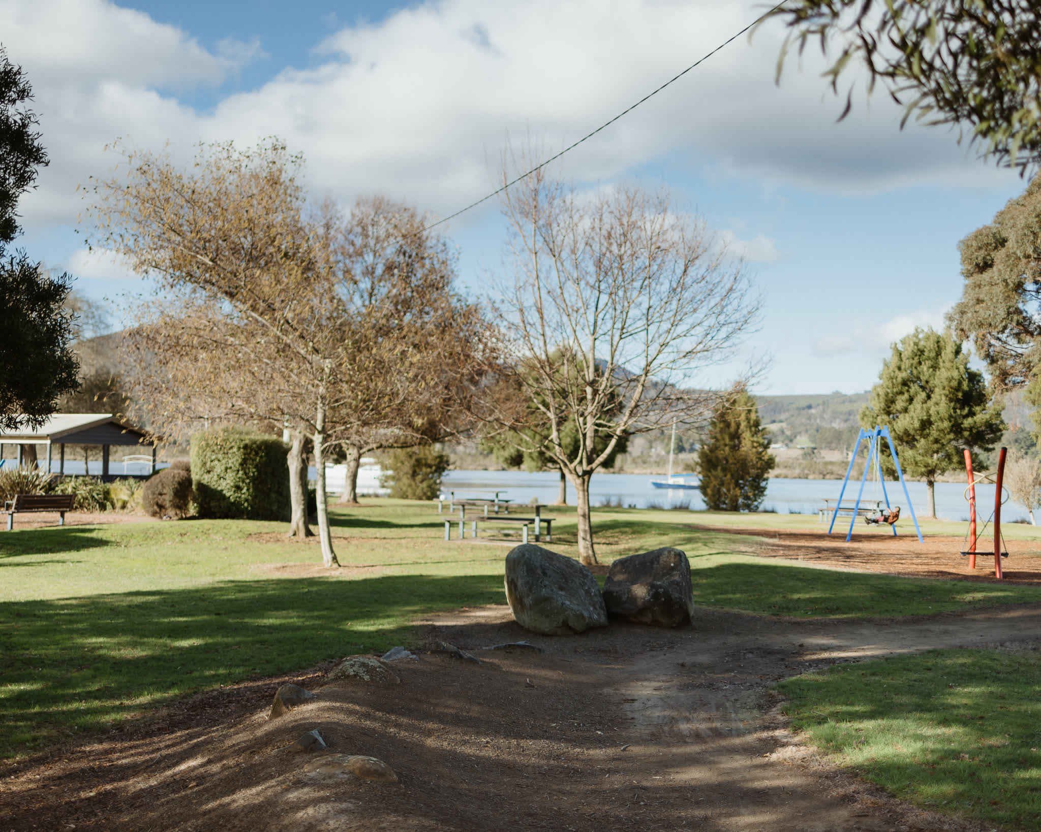 Huon River Sunrise Suite - Gallery Image 23