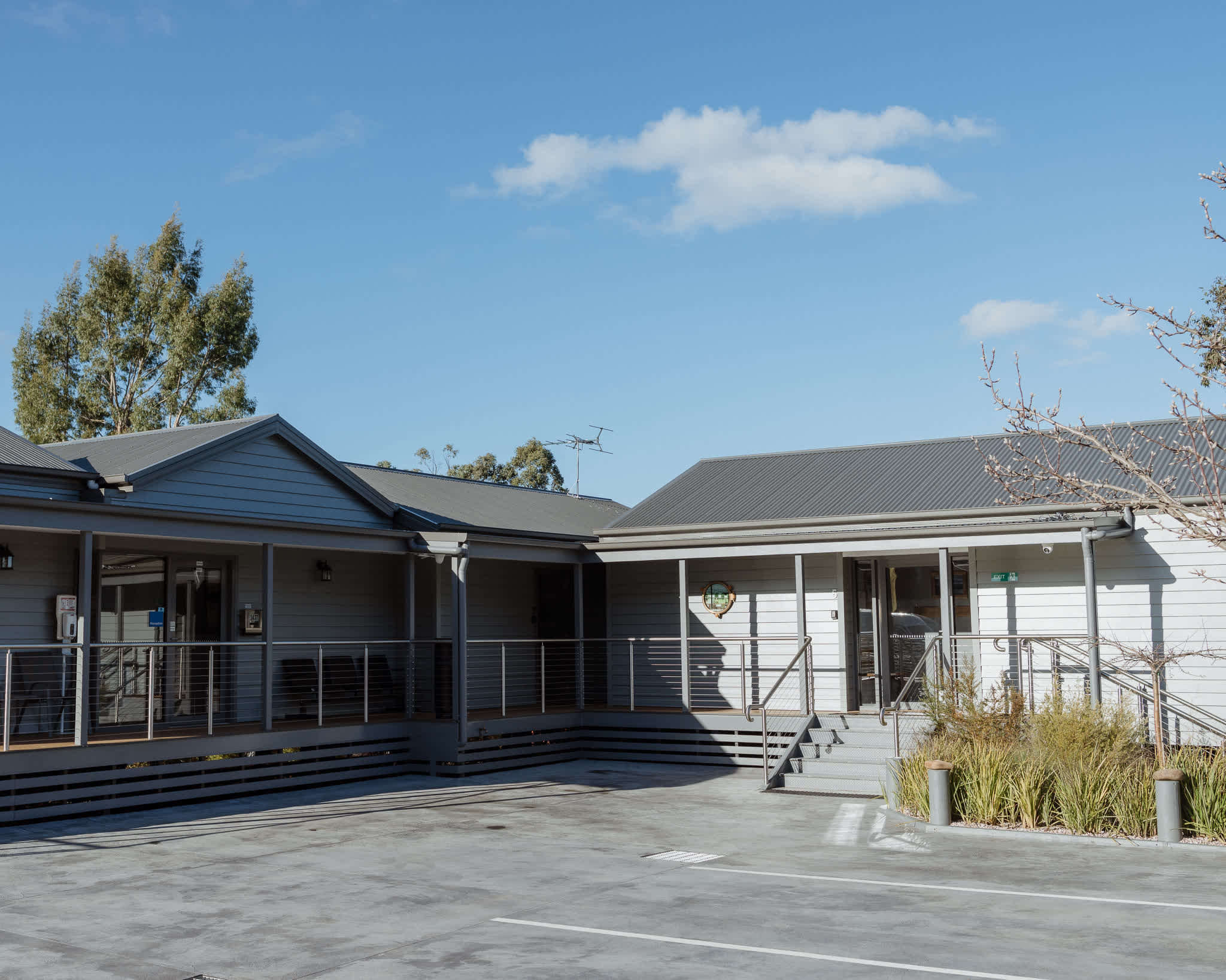 Huon River Sunrise Suite - Gallery Image 28