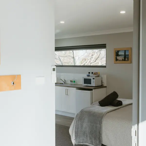 Huon River View Suite, gallery view 1