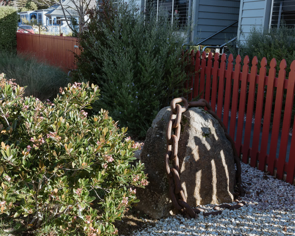 Huon River View Suite - Gallery Image 16